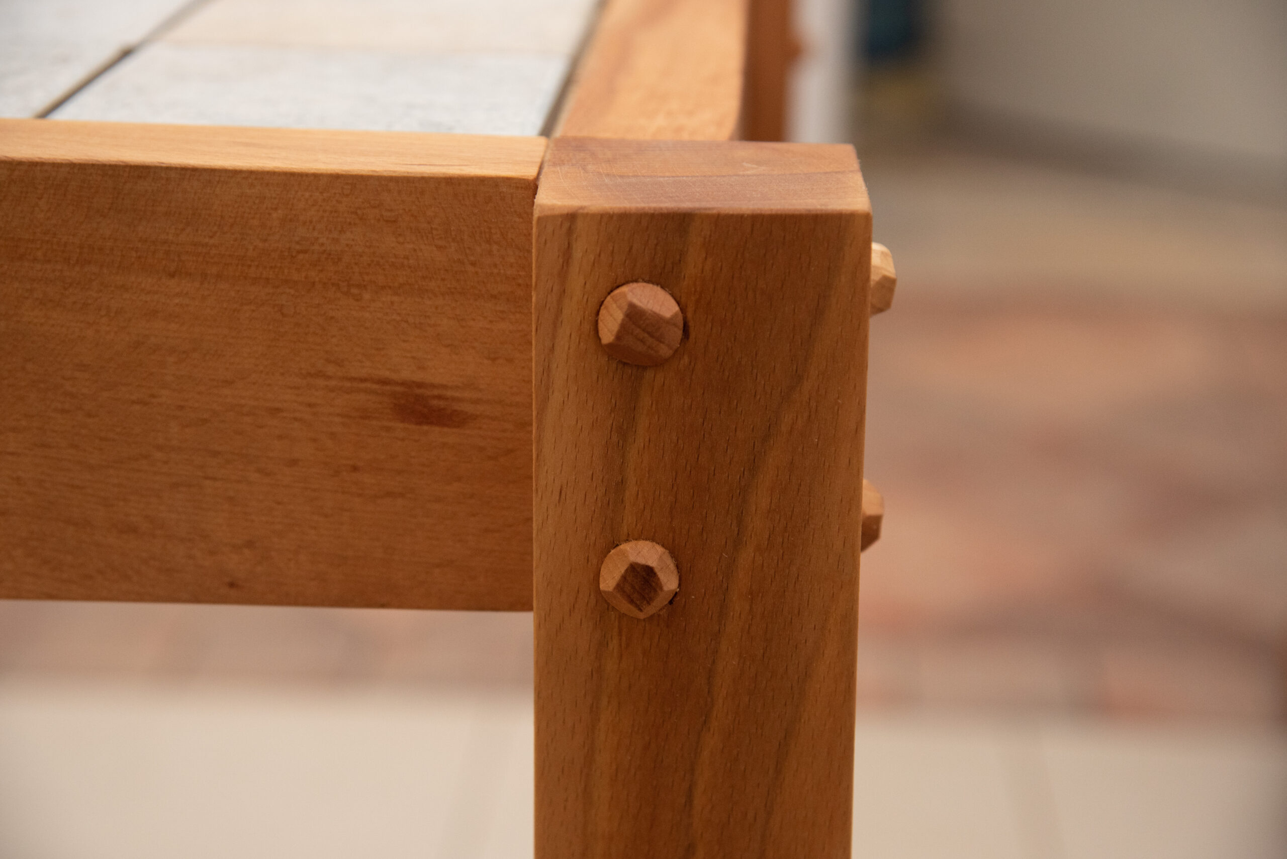Стол со столешницей из плитки - модель 2 композиция Пестрая 2